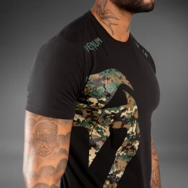 Remera Venum Giant T- shirt - camo - Image 3